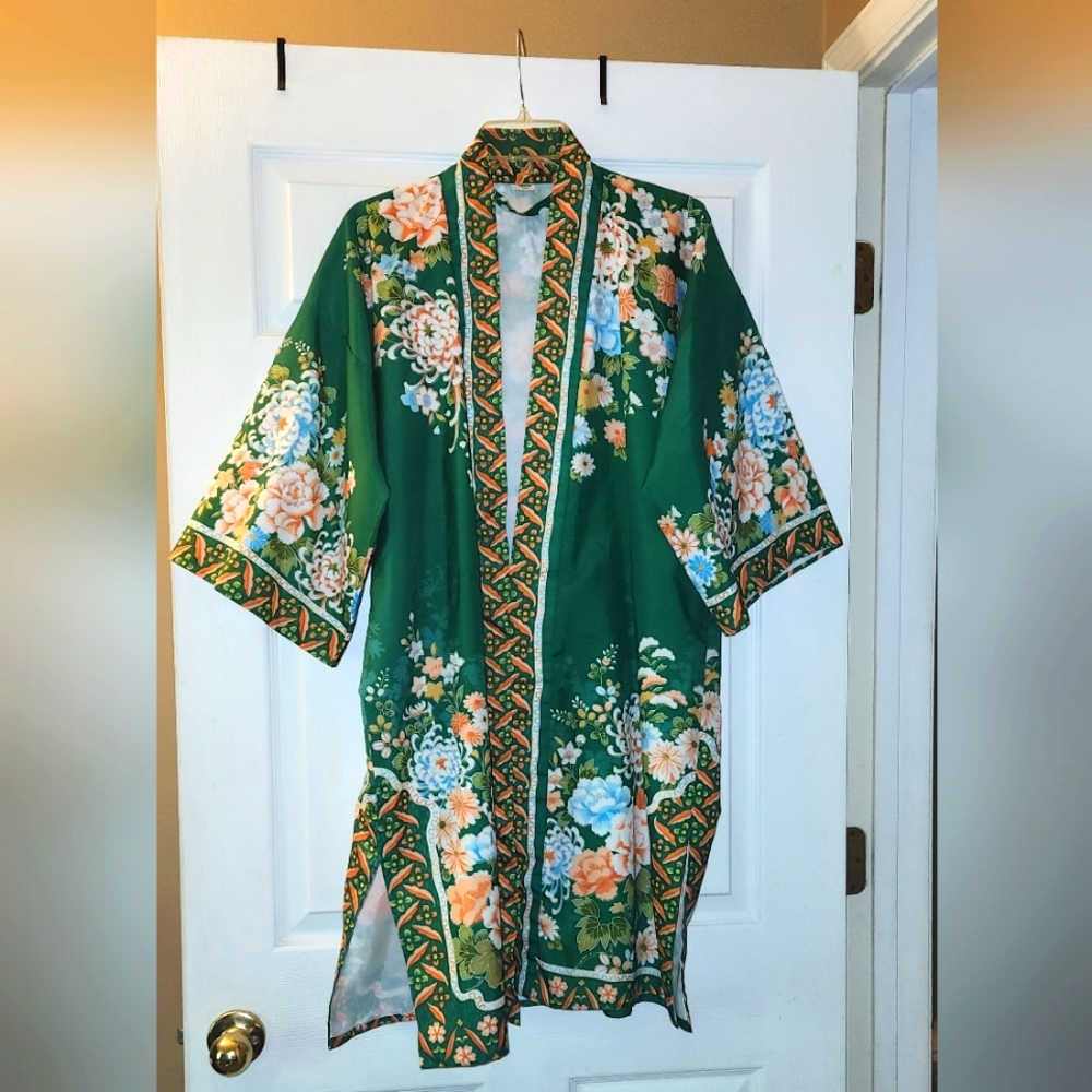 Vintage Kimono Floral Duster Forest Green - Rip On The Seam